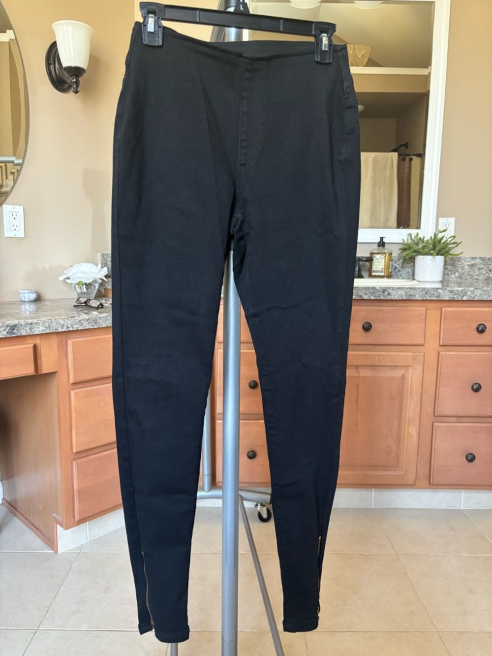 INC International Concepts Black Ponte Leggings with Tag Detail